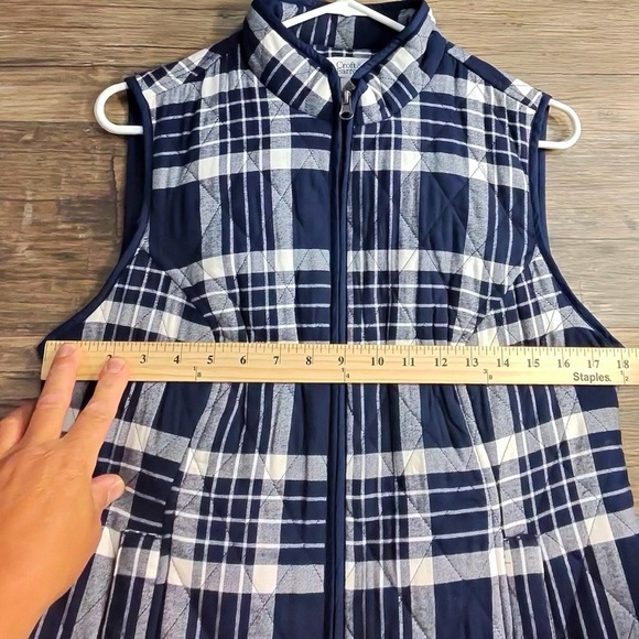 Croft & Barrow Blue and White Flannel Mandarin Collar Vest - Picture 2 of 6